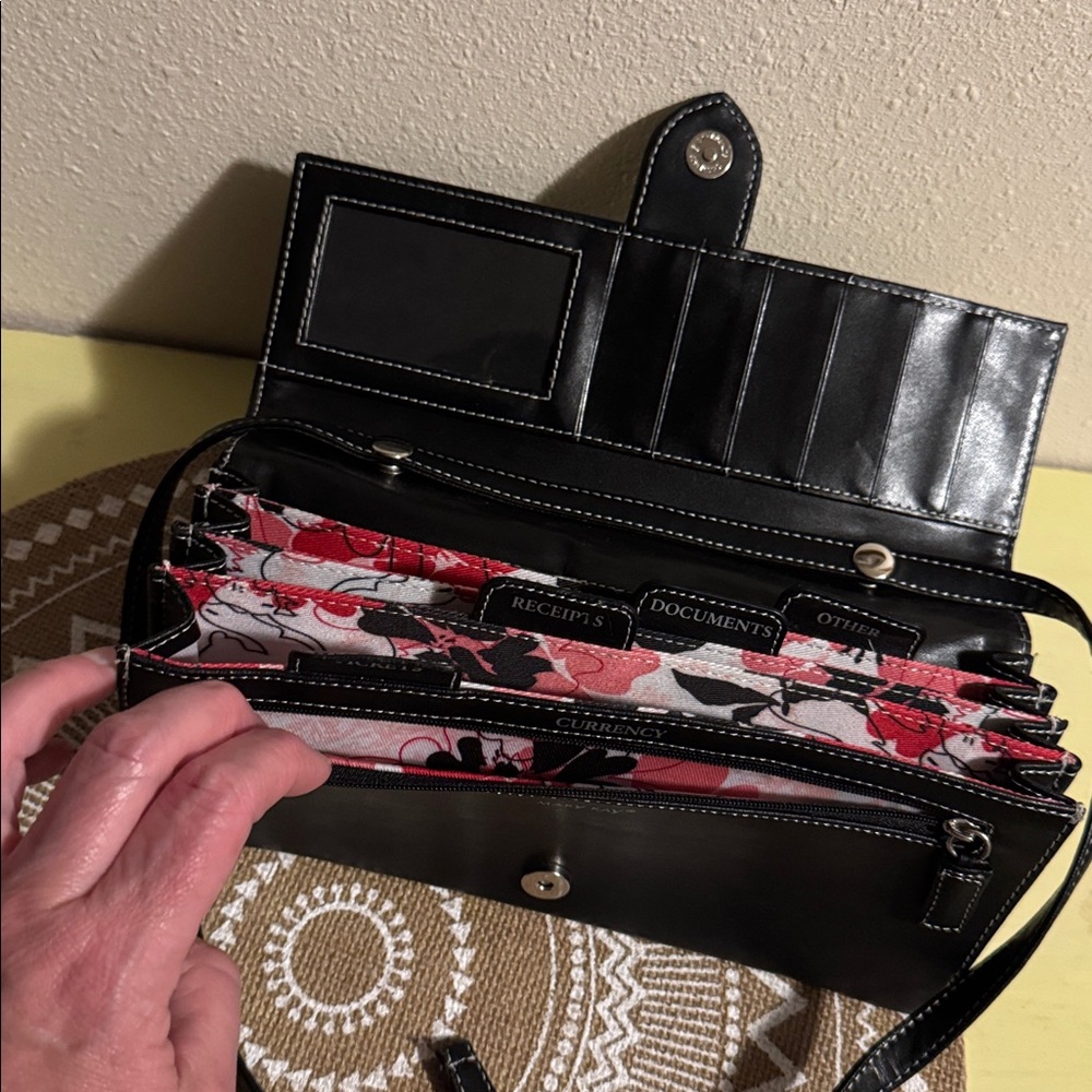 🆕 Mary Kay Black Women's Travel Organizer Crossbody Bag - Picture 2 of 11